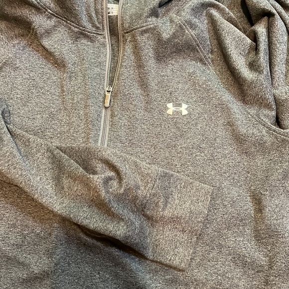 Underarmour 1/4 Zip - Picture 3 of 3